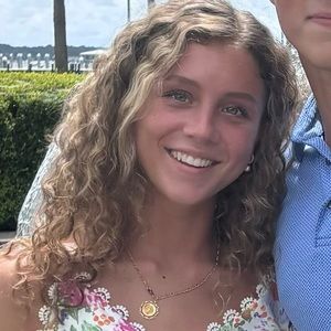 Meet your Posher, Maryrose